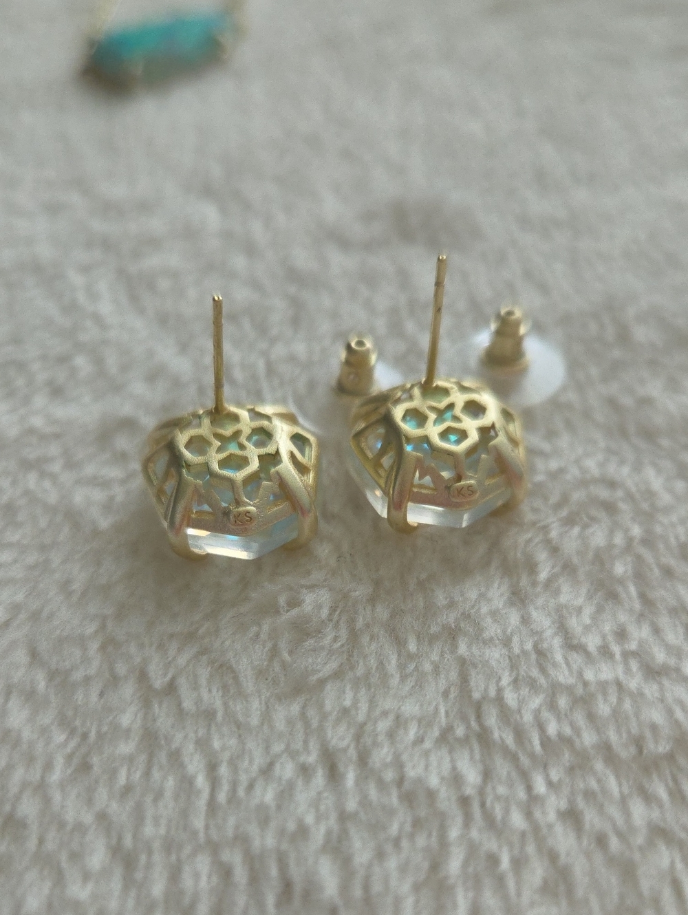 Kendra Scott Dichroic Glass Ryan Stud Earrings - Picture 7 of 8